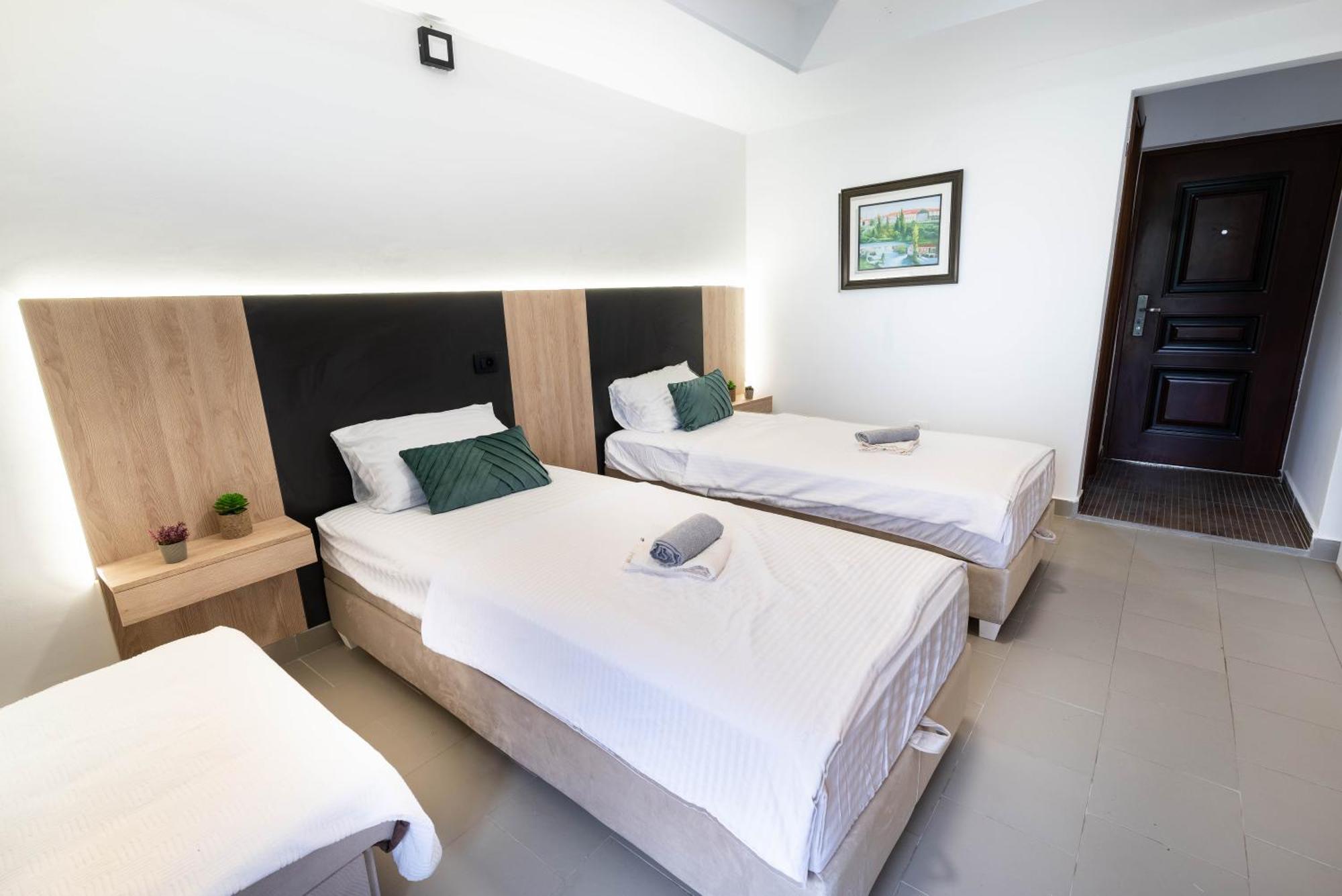 Studio Apartment Cudo Nevidjeno Karuc Zewnętrze zdjęcie