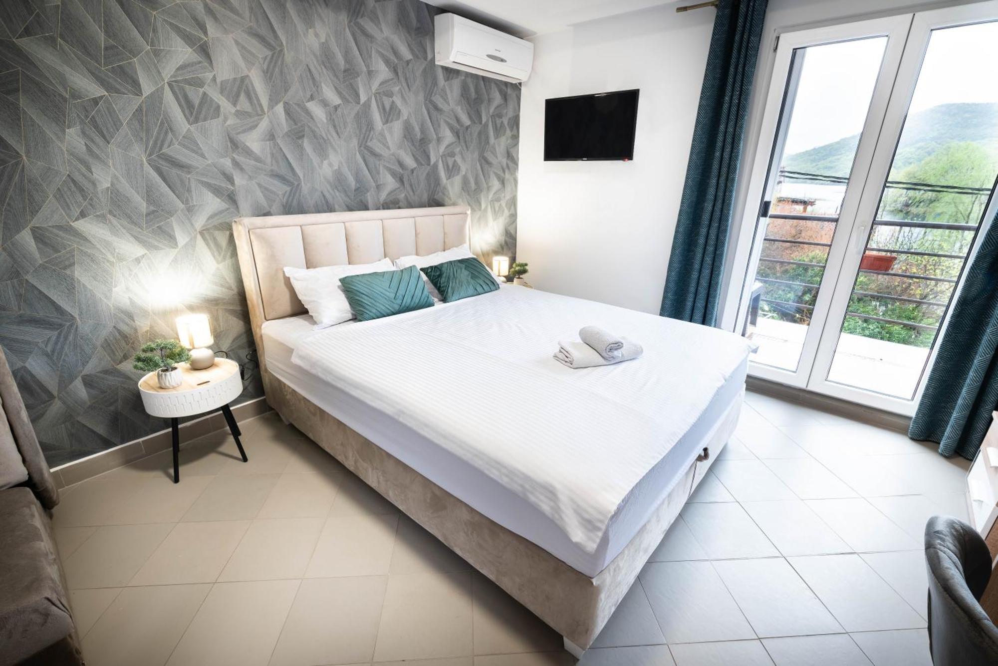 Studio Apartment Cudo Nevidjeno Karuc Zewnętrze zdjęcie