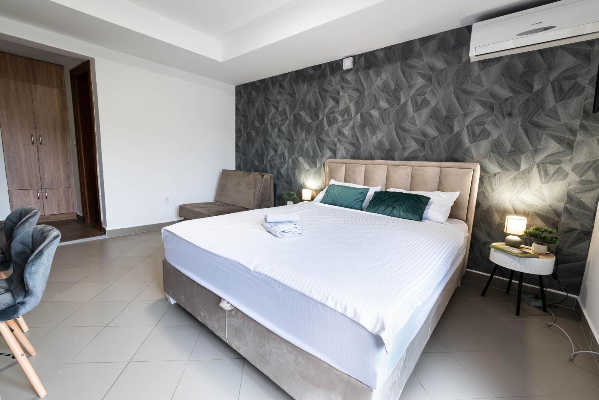 Studio Apartment Cudo Nevidjeno Karuc Zewnętrze zdjęcie