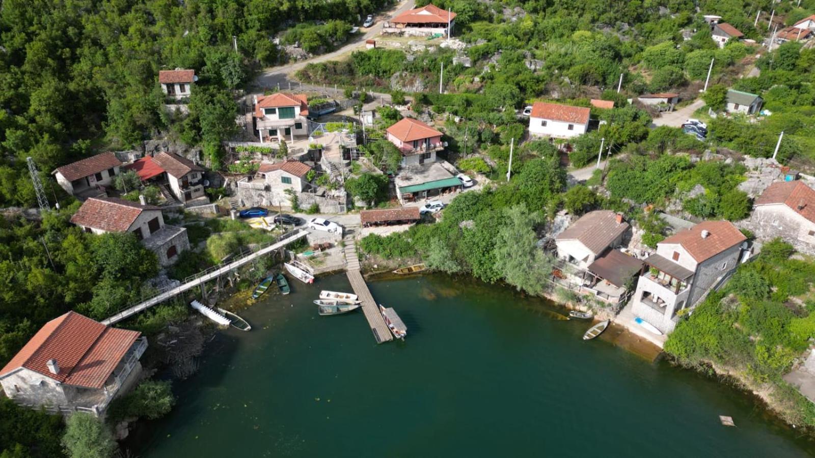 Studio Apartment Cudo Nevidjeno Karuc Zewnętrze zdjęcie